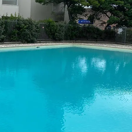 Aux Pieds Des Plages, Du Port, De La Piste Cyclable Et Des Commerces De Proximité, Un Au Dernier étage Avec Vue Panoramique Sur Le Bassin D'arcachon, Entièrement Rénové, Dans Résidence Avec Piscine Appartamento